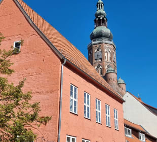Dom