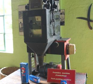 Alte Verpackungsmaschine im Museum