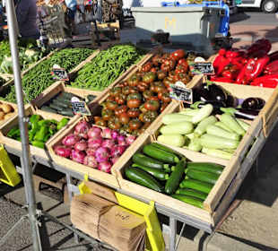 Impressionen vom Wochenmarkt Saint-Cyprien-Plage