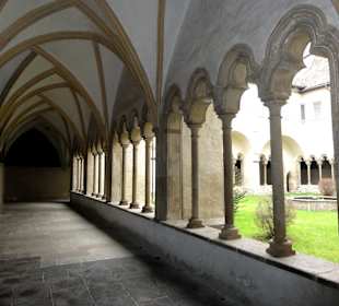Eindrücke vom Kreuzgang der Franziskanerkirche