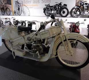 Exponate im Fahrzeugmuseum Suhl