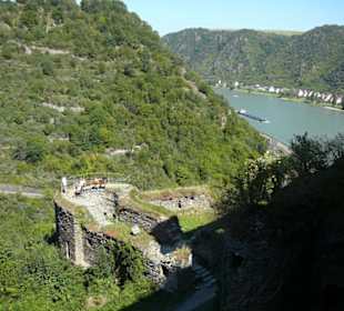 Blick von der Burgruine Rheinfels.