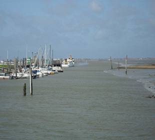 Hafen von Neßmersiel 