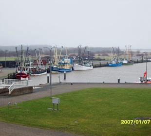 Das Hafenbecken in der Eider!