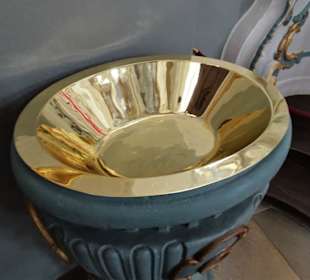 Weihwasserbecken der Basilika Vierzehnheiligen