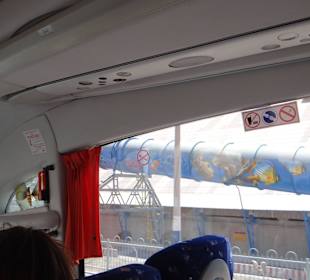 Wjazd autokarem na promenadę