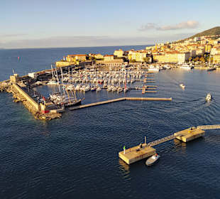 Hafen von Ajaccio