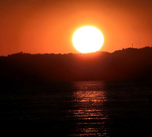 Sonnenuntergang am Hafen