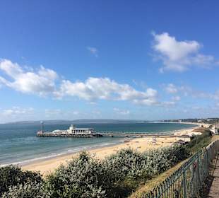Obere Promenade mit Pier (15 Minuten entfernt)