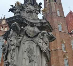 Stiftskirche zum Heiligen Kreuz auf der Dominsel