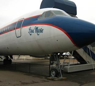 Elvis Privatjet - Hound Dog1