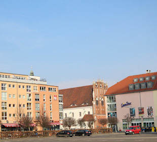 Geschäftshäuser am Brunnenplatz