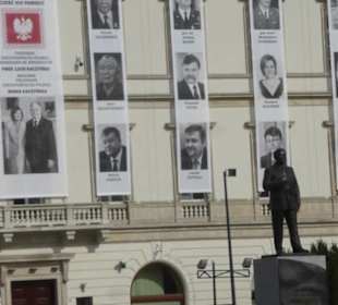 Denkmal Lech Kaczynski und Opfer des Absturzes