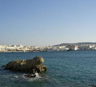 Blick vom Hafen auf Mykonos-Stadt