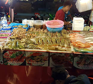 Nightmarkt Bangtao immer Montags und Donnerstags 