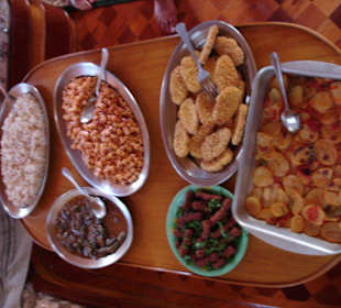 Mittagessen bei Delfintour mit MO