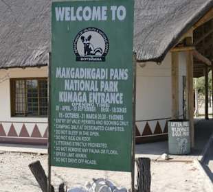 Parkeingang bei Xhumaga