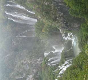 Großer Wasserfall