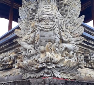Puri Saren Agung