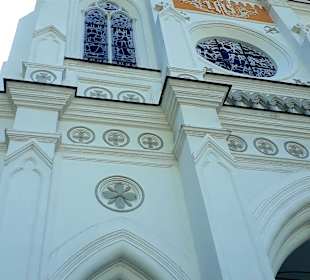 CHIJMES