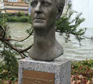 Büste des Komponisten Wilhelm Furtwängler