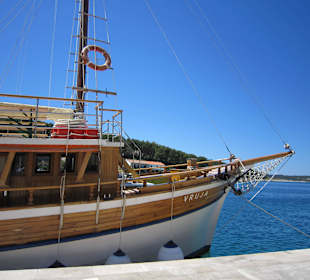 Vruja 4-Sterne Schiff