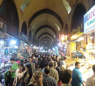 Hauptgang in der Halle