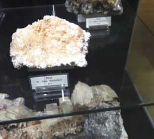 Mineralien- und Mathematikmuseum