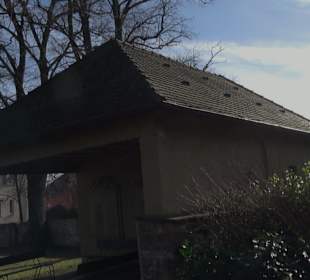 Aussegnungshalle im Alten Friedhof Pfrondorf