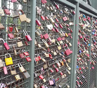 Die Nordseite  der Hohenzollernbrücke