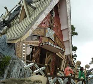 Crazy House