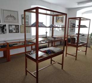 Rundgang durch die Räume des Heimatmuseums