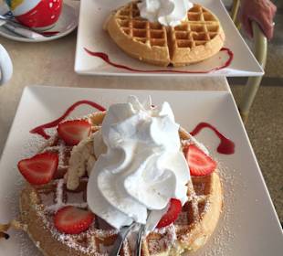 Waffel im Cafe Bernadini