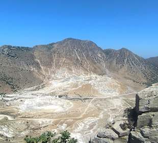 Von Nikia hat man einen tollen Blick auf die Calde