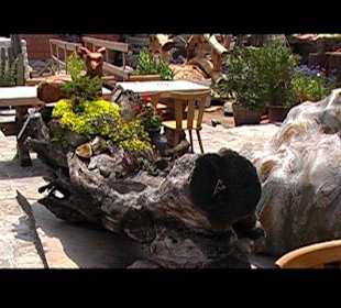 Blumenkübel in Holz