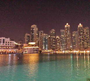 Dubai Fountain Promenade