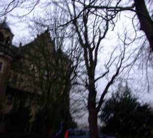 Zum Schloss hin