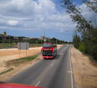 Varadero-Beach-Bus