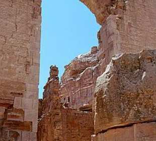 Petra - Ruinen des Tempels Qasr al-Bint