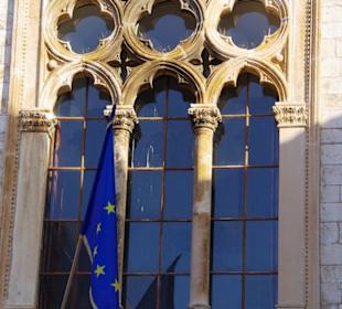 St. Blasiuskirche daneben