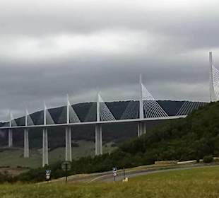 Das Viadukt von der Autobahn aus gesehen