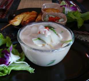 Tom Kha Gai & Sate-Spieße