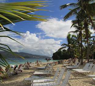 Liegen am Strand