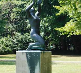 Skulpturen im Park Schloss Moyland