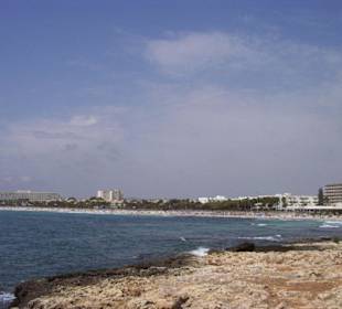 der schöne sandstrand von sa coma