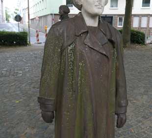 Skulpturengruppe Drei Figuren am Suermondt-Platz