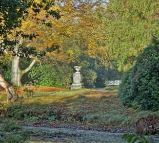 Herbstspaziergang durch den Schlosspark Lütetsburg