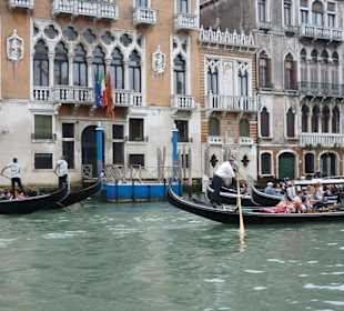 Fassaden Venedigs vom Vaporetto aus gesehen