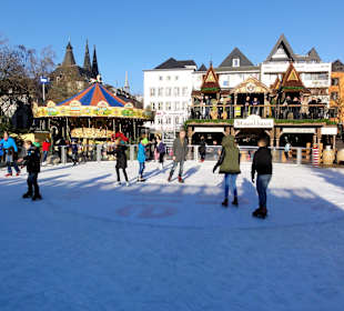 Eisbahn auf dem Neumarkt