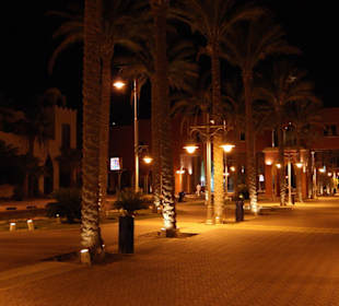 Promenade bei Nacht